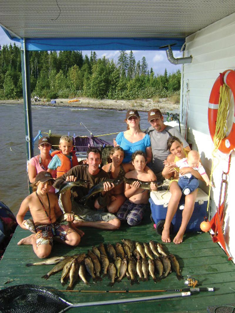 Pêche au doré au Réservoir Gouin. Pourvoirie Rivière La Galette